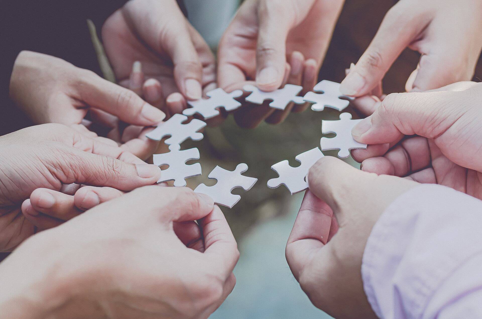 Intranet application for remote team work